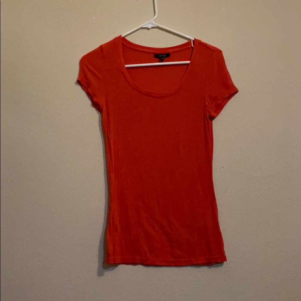 Orange short sleeve shirt